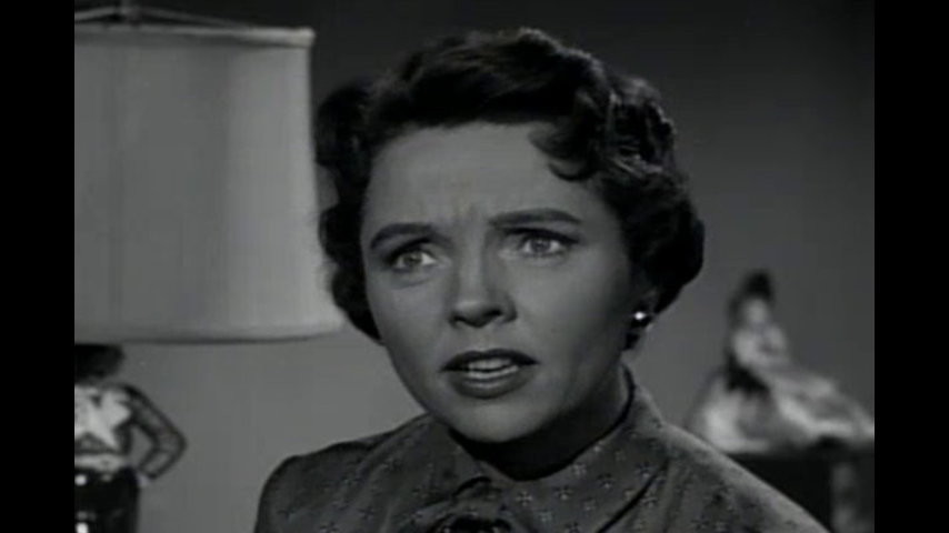 Father Knows Best: S5 E28 - An Extraordinary Woman