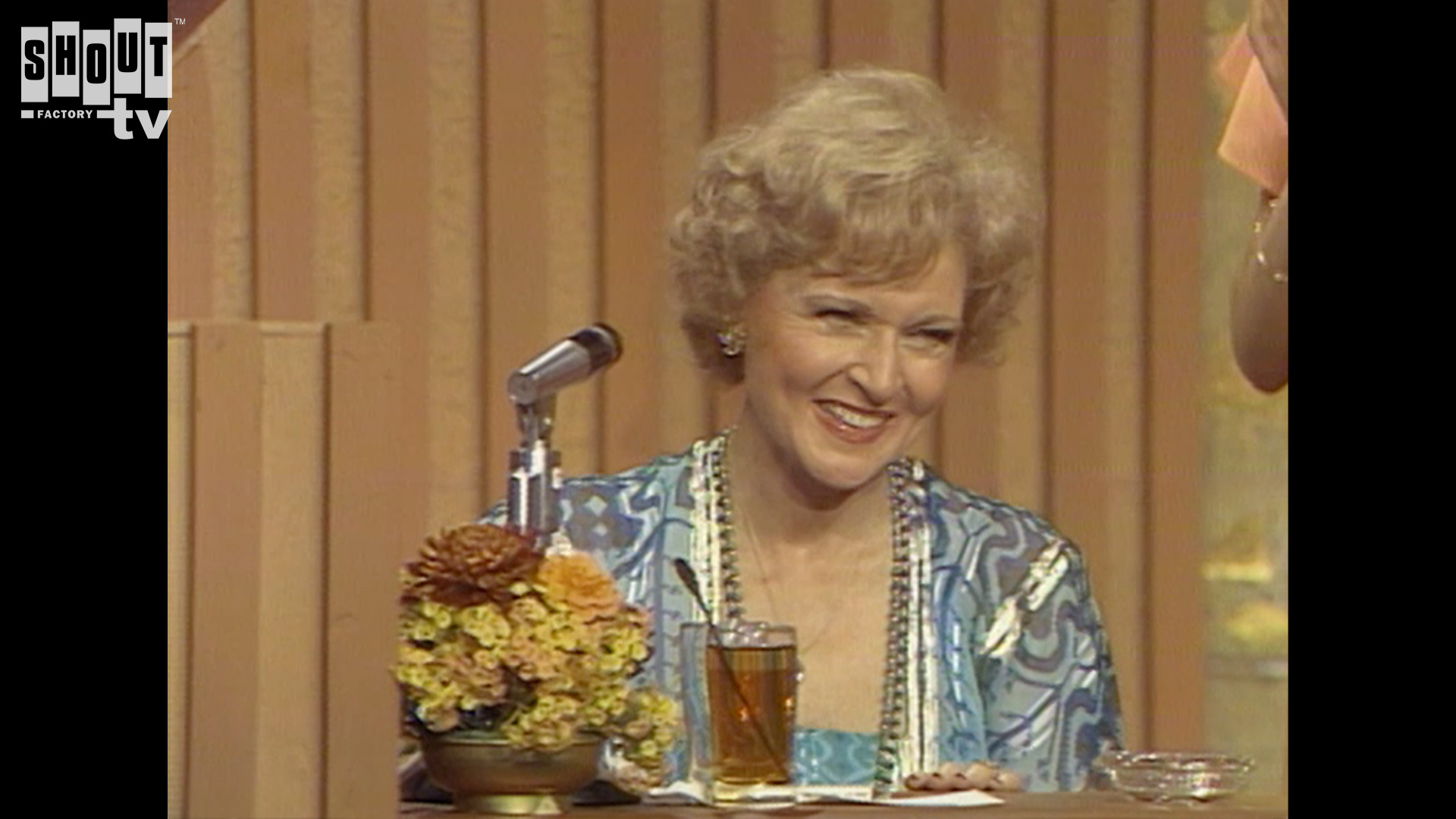 The Dean Martin Celebrity Roasts: Betty White (5/6/78)